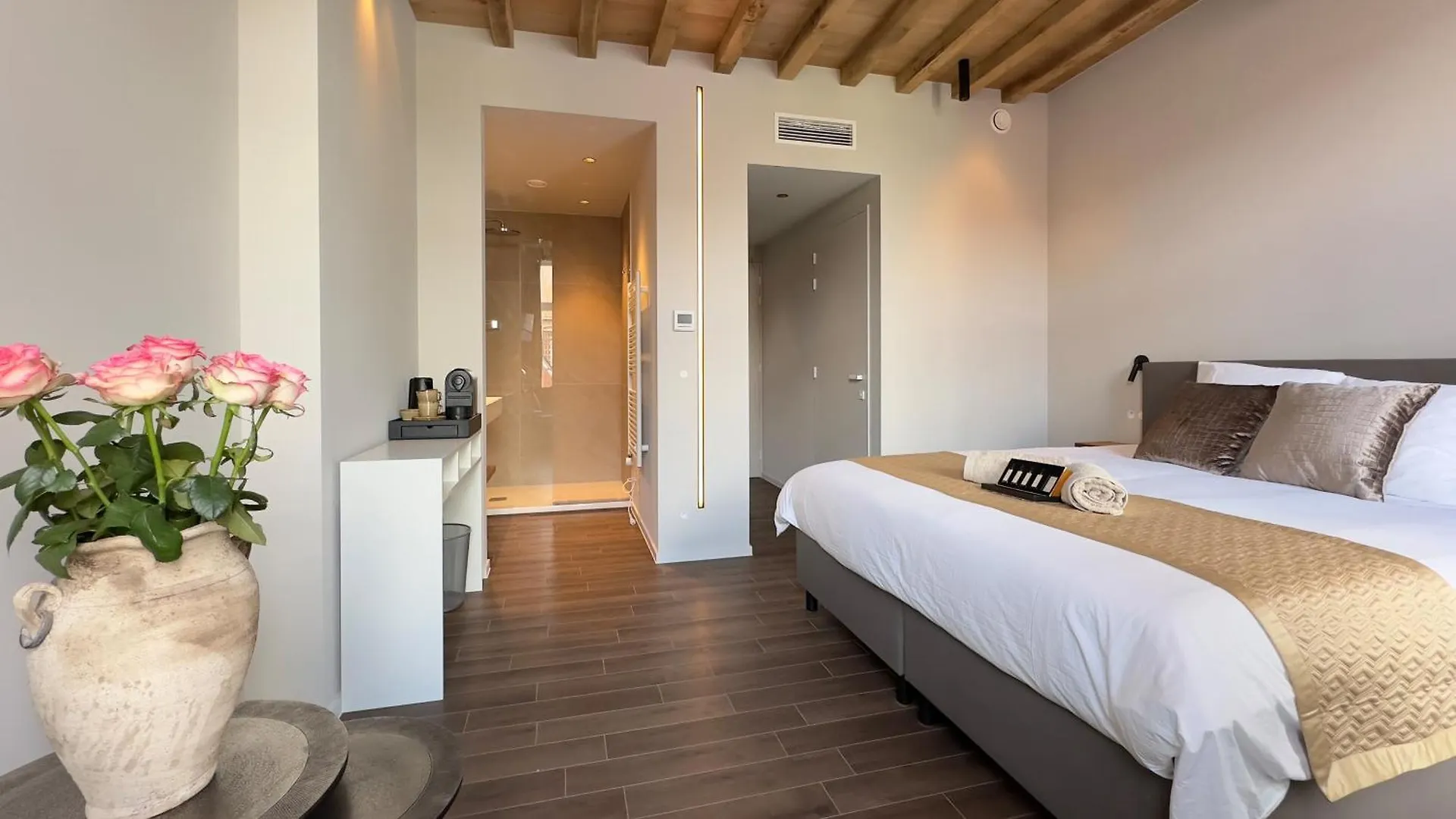 Quay17 Bed & Breakfast Bruges 0*,  Belgium