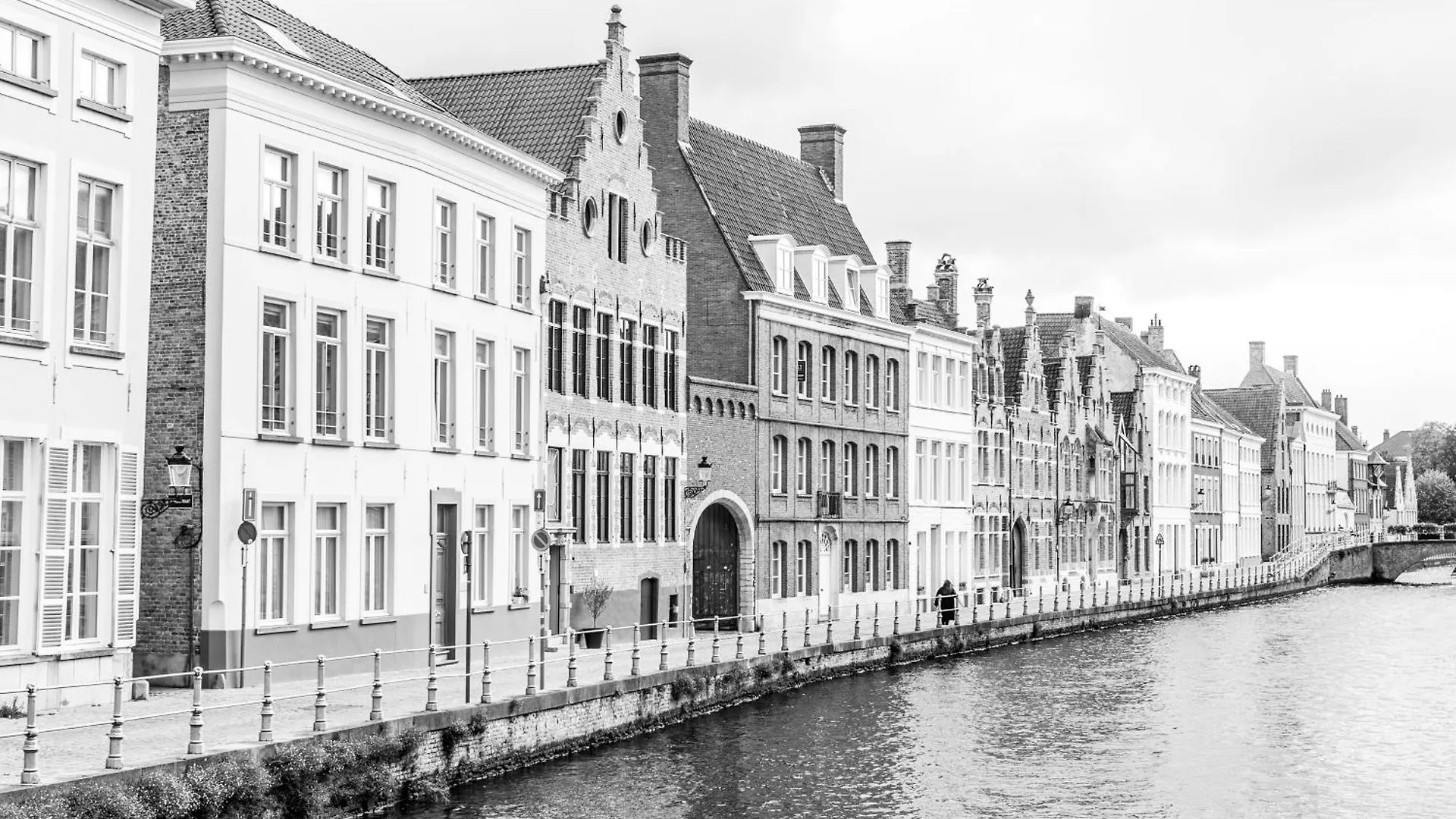 Quay17 Bed & Breakfast Bruges 0*,